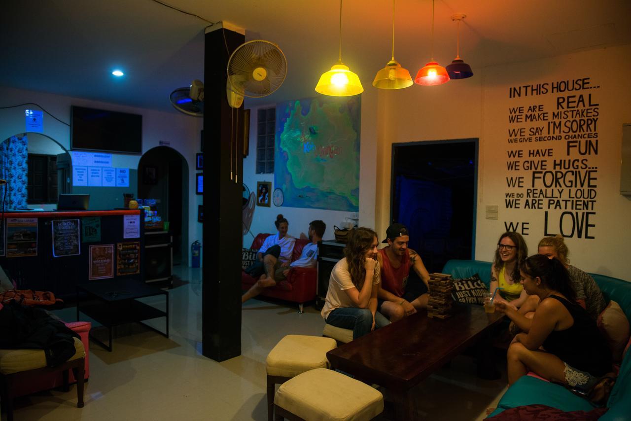 Love Station Hostel Baan Tai Εξωτερικό φωτογραφία